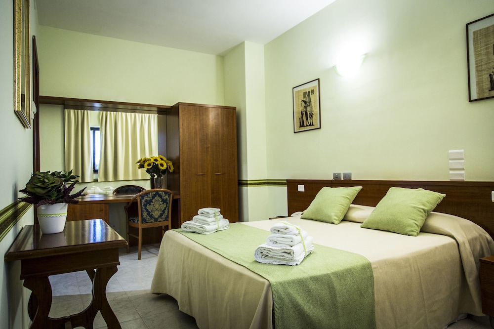 

Milano - Tivoli - Hotel Cristallo Relais, Sure Hotel Collection By Best Western