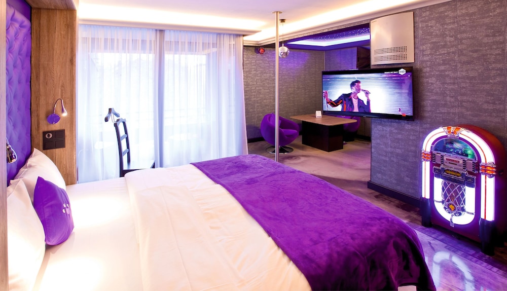 

Catania - Dortmund - stays design Hotel Dortmund