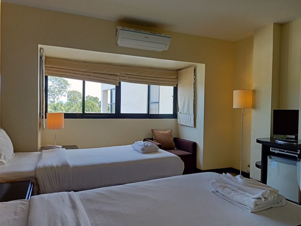 

Roma - Ban Bang Po - Koh Samui - Amarin Samui Hotel - SHA Plus Certified