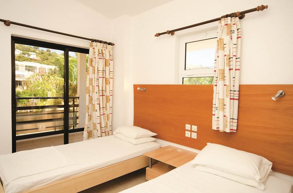 

Pisa - Pefkos - Coliseum Studios & Apartments