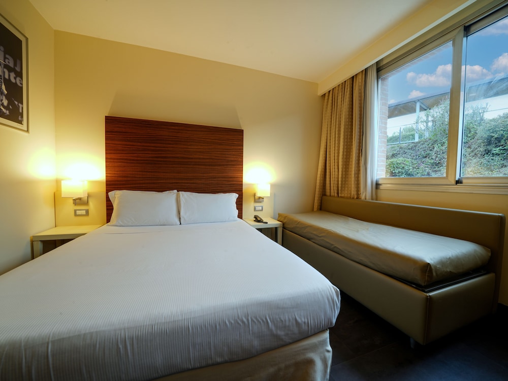 

Milano - Umbria, Italia - La Meridiana Bleisure Hotel
