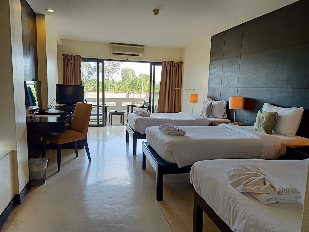 

Bari - Ban Bang Po - Koh Samui - Amarin Samui Hotel - SHA Plus Certified