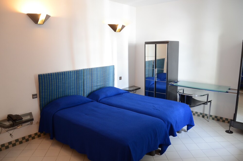 

Verona - Inezgane - Appart-Hôtel Tagadirt