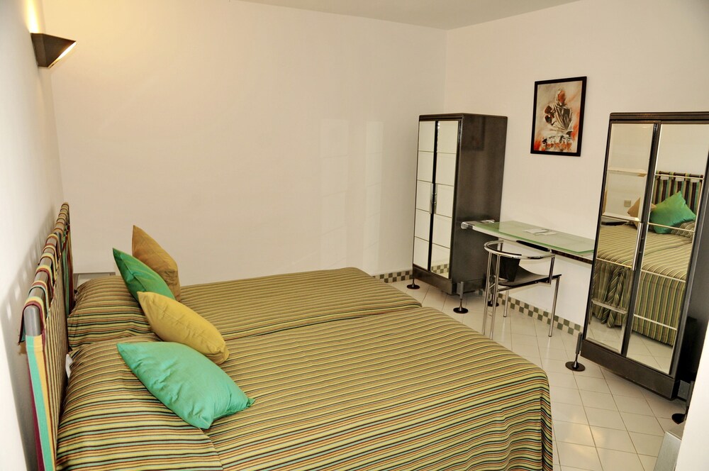 

Bologna - Agadir - Appart-Hôtel Tagadirt