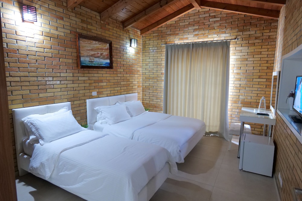 

Venezia - Sarandë - Hotel Piccolino