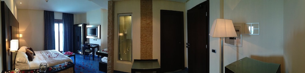

Milano - Cetara - Hotel La Lucertola