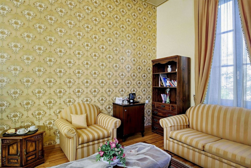 

Roma - Kalathas - Halepa Hotel