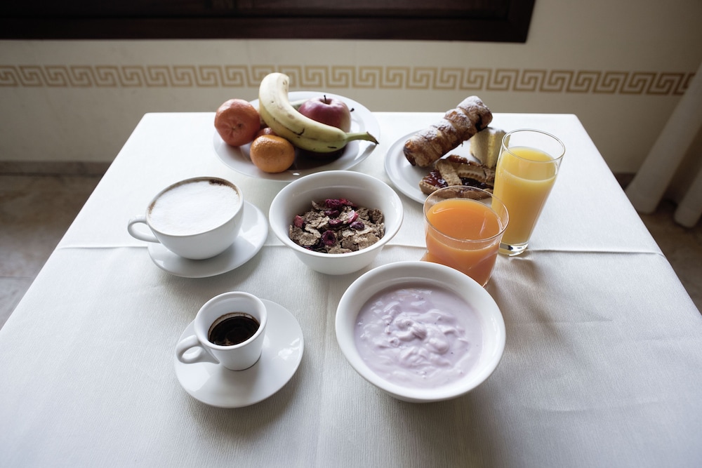 

Milano - Riviera Romagnola, Mare Italia - Hotel Classensis