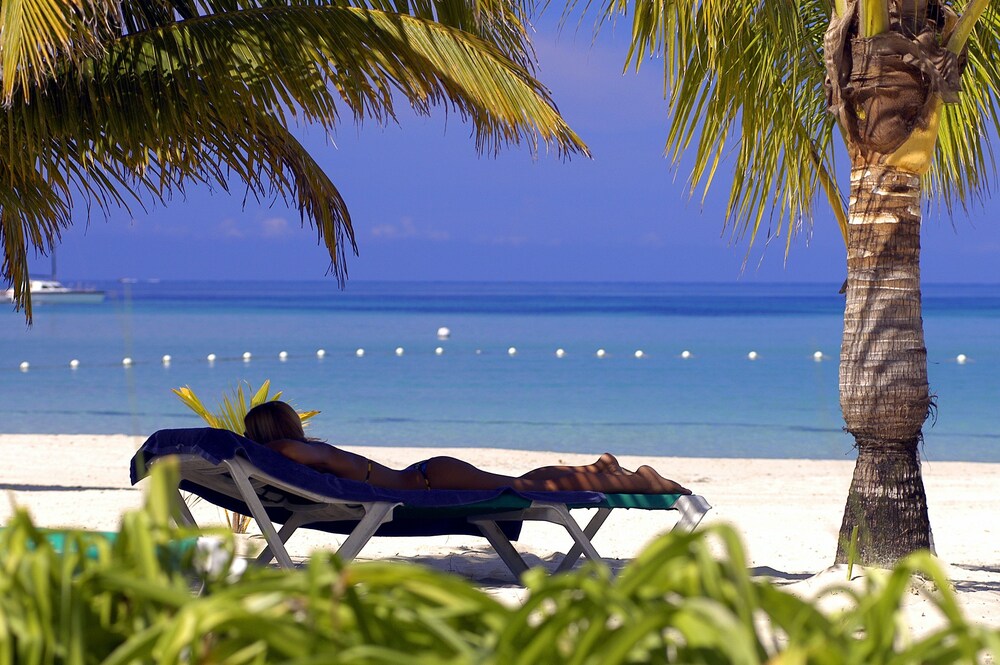 

Roma - Negril - Charela Inn