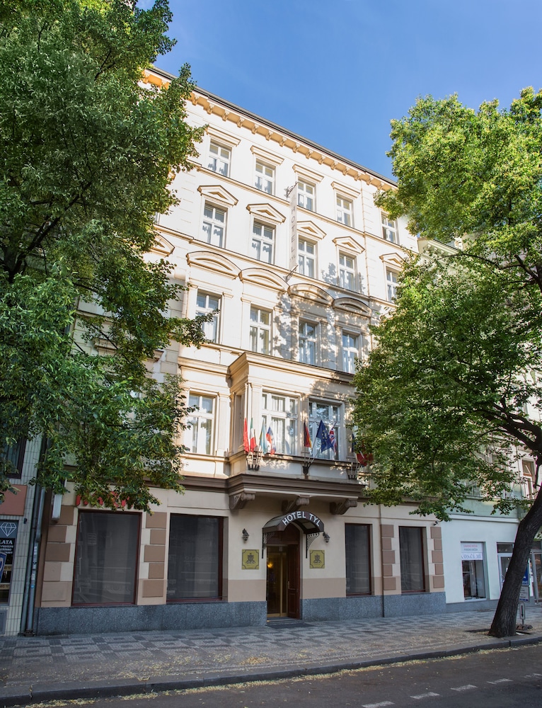 

Olbia - Praga - Hotel Tyl