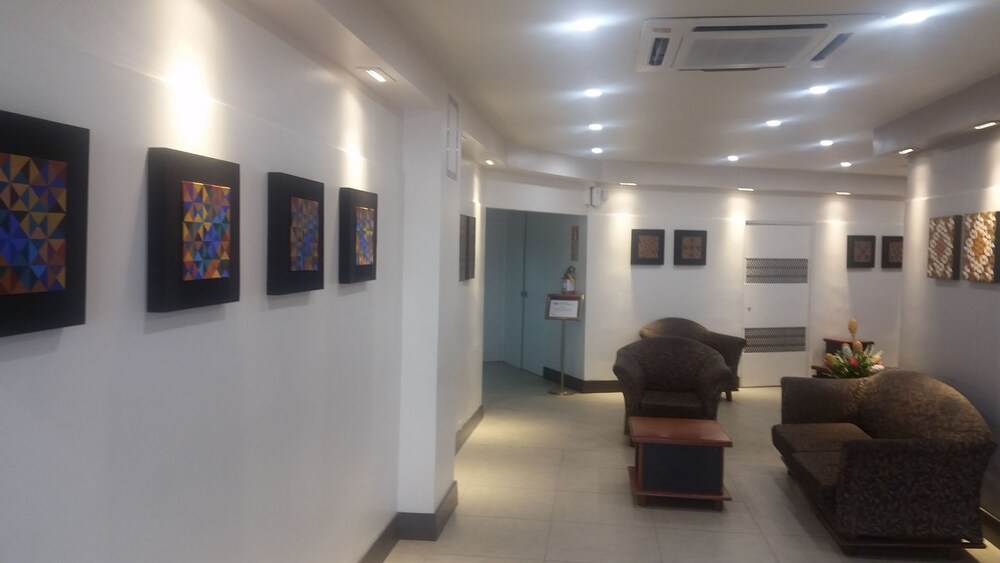 

Milano - Suva - Peninsula International Hotel