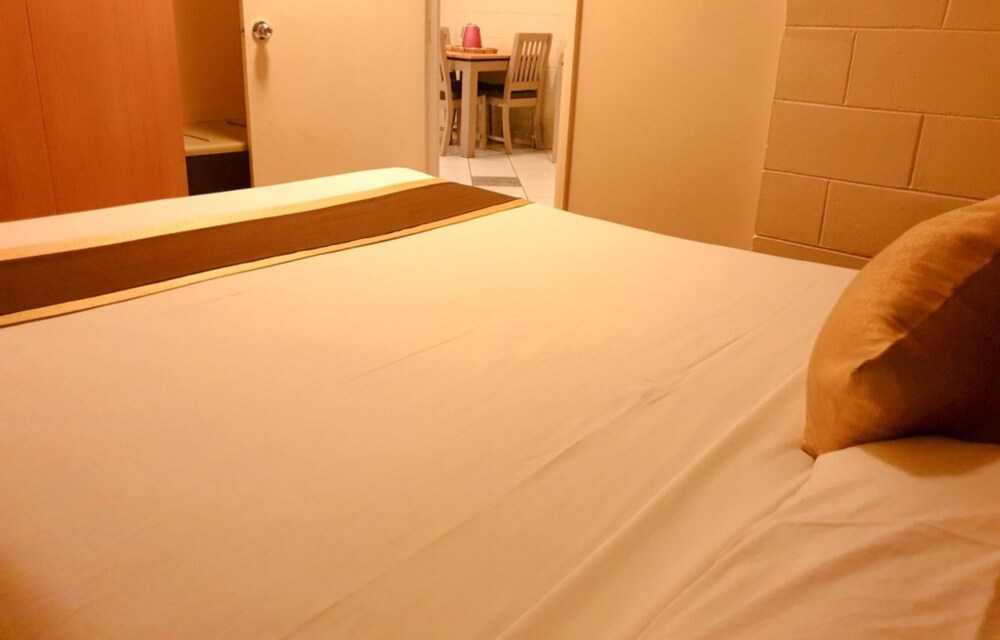 

Milano - Suva - Peninsula International Hotel