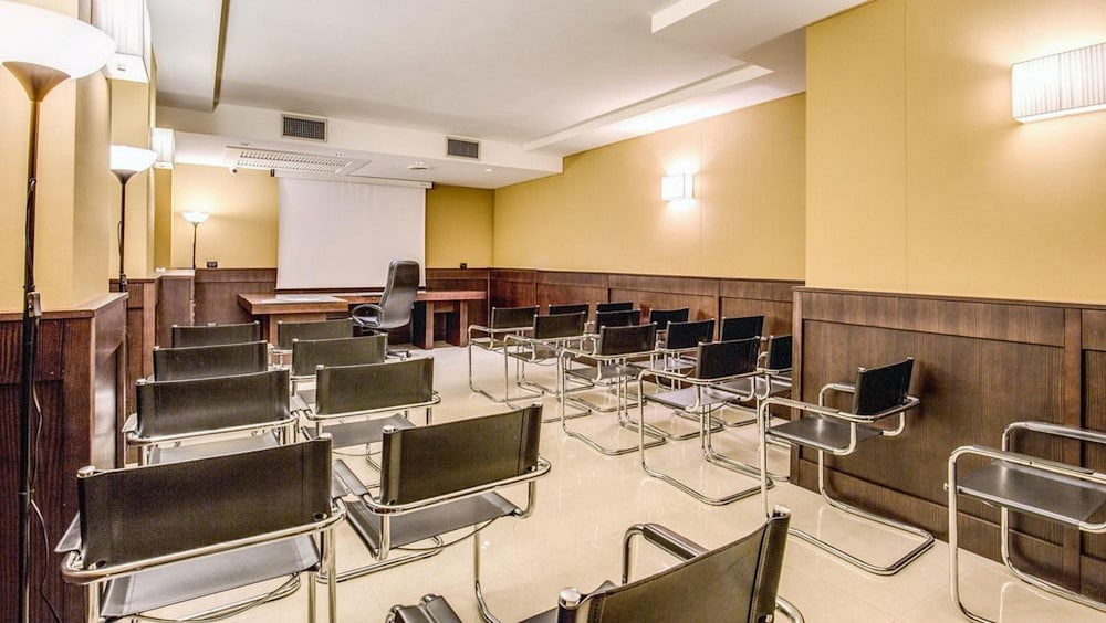 

Catania - Ciampino - The Strand Hotel