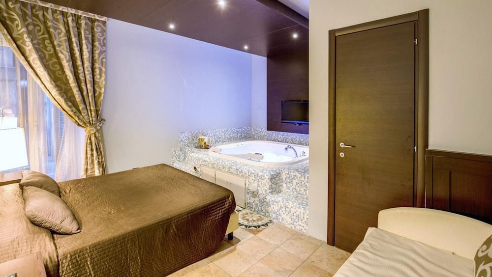 

Milano - Ciampino - The Strand Hotel