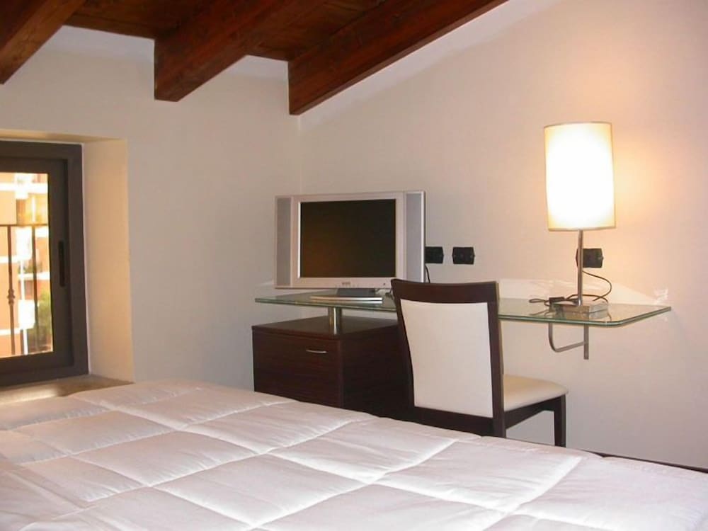 

Cagliari - Ciampino - The Strand Hotel