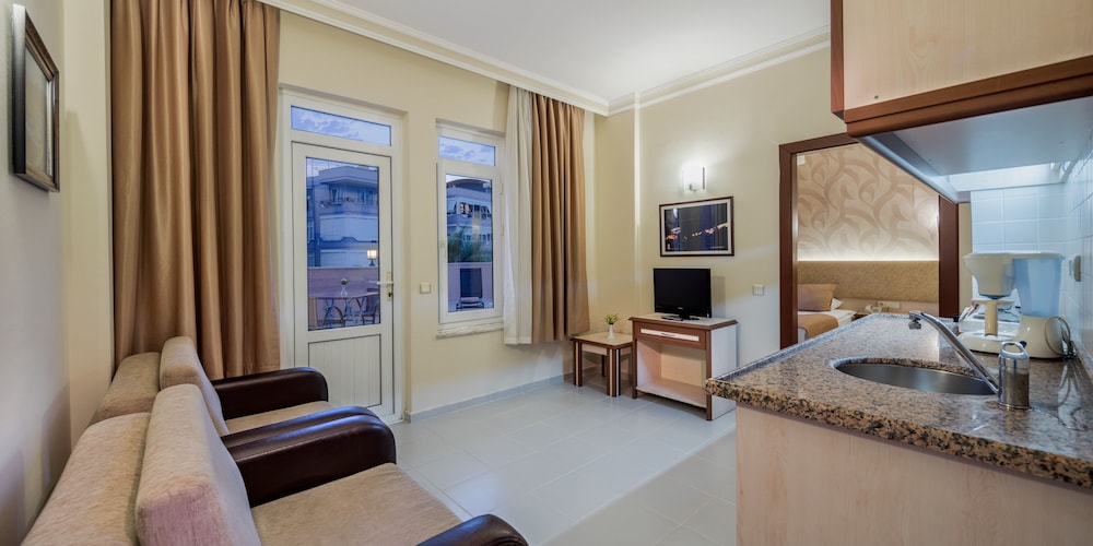 

Bologna - Alanya - May Flower Apart Hotel