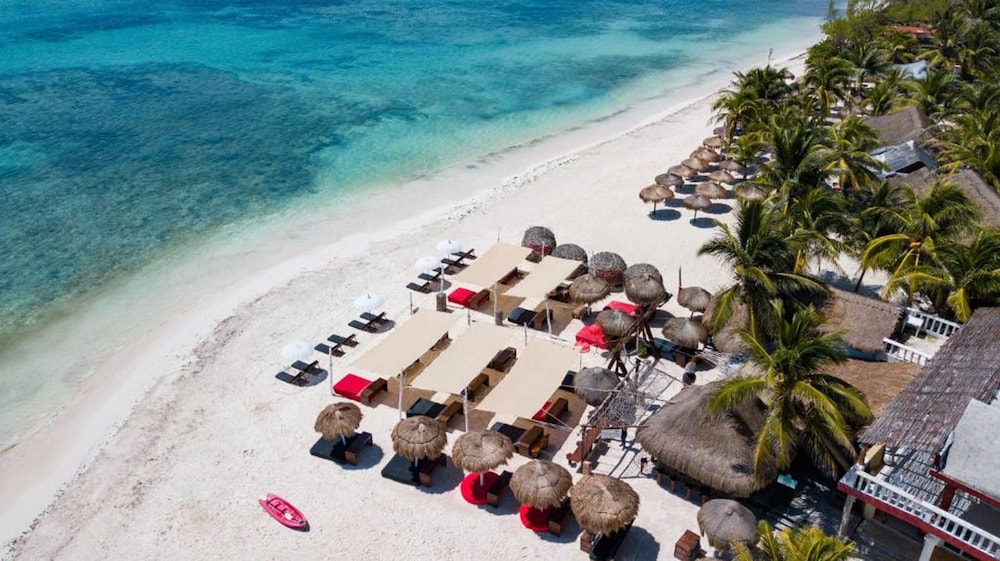 

Napoli - Puerto Aventuras - Serenity Authentic Glamping Tulum