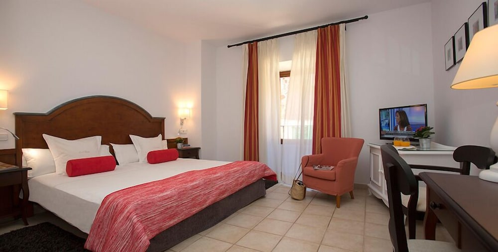 

Bari - Sóller - Hotel Ca'l Bisbe