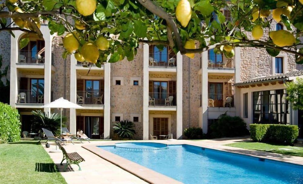 

Palermo - Sóller - Hotel Ca'l Bisbe