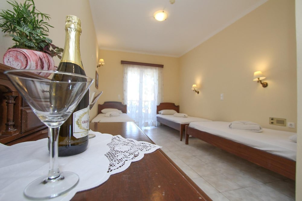 

Catania - Lithakia - Aphrodite Hotel