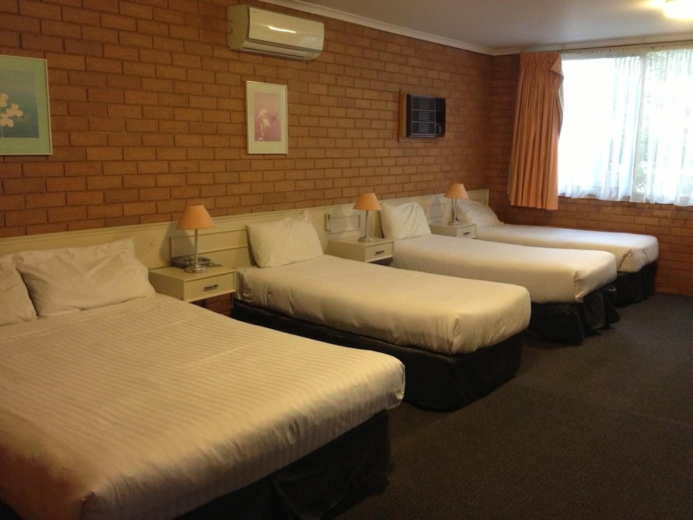 

Milano - Essendon North - Essendon Motel