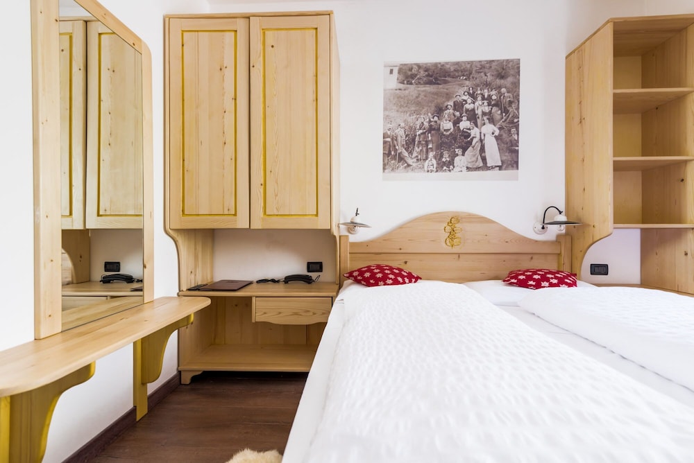 

Cagliari - Dimaro - Hotel Pezzotti