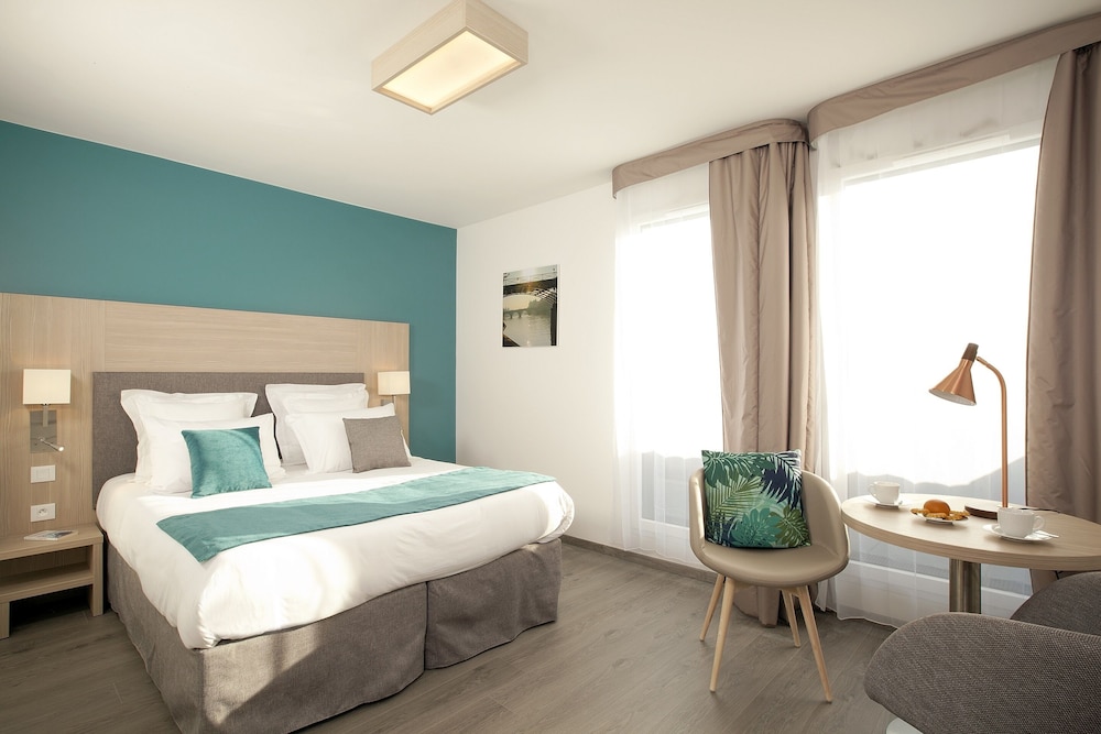 

Lamezia Terme - Parigi - Residhome Asnieres Park
