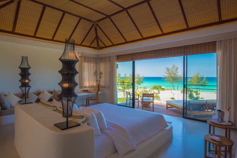 

Milano - Kaôh Rŭng - The Royal Sands Koh Rong