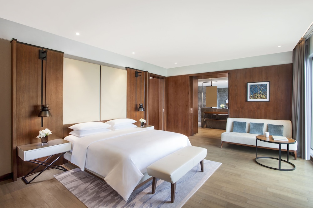 

Roma - Kochi-Cochin - Grand Hyatt Kochi Bolgatty