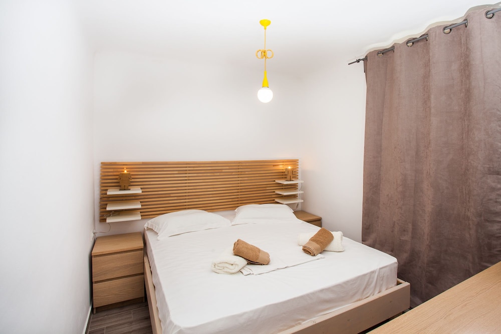 

Cagliari - Ano Mera - Olive Mykonos Villas