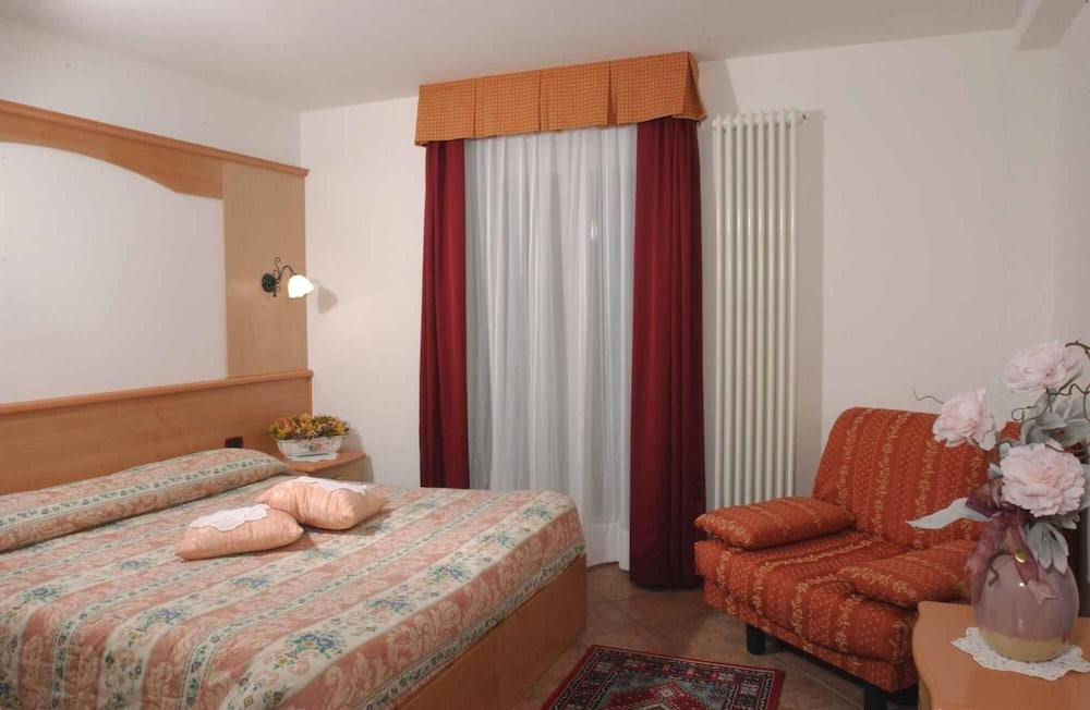 

Napoli - Vermiglio - Hotel Orchidea