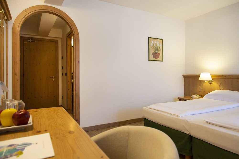 

Napoli - Folgaria - Golf Hotel