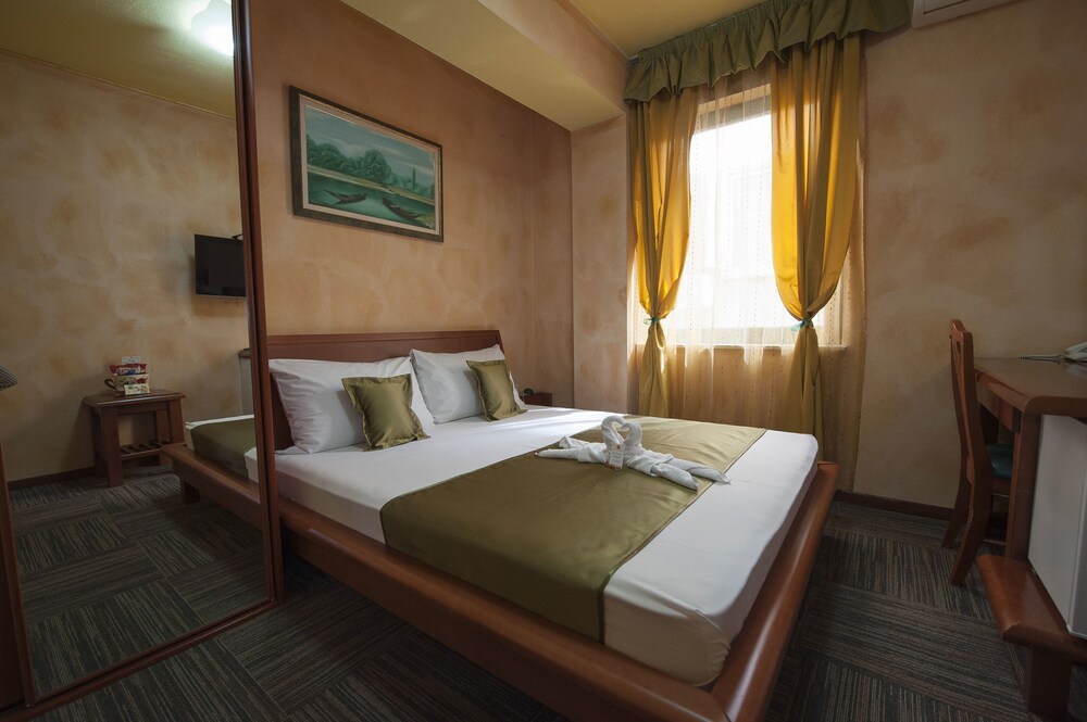 

Milano - Podgorica - Hotel Kerber