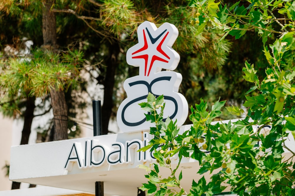

Napoli - Golem - Albanian Star Hotel