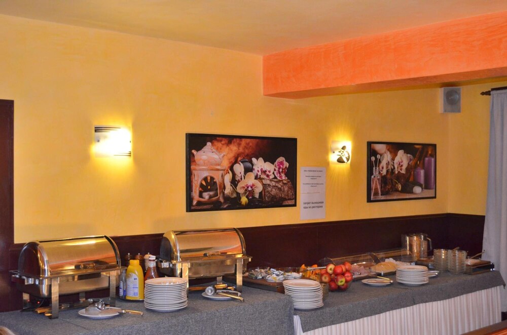 

Milano - Karlovy Vary - Hotel Palacky
