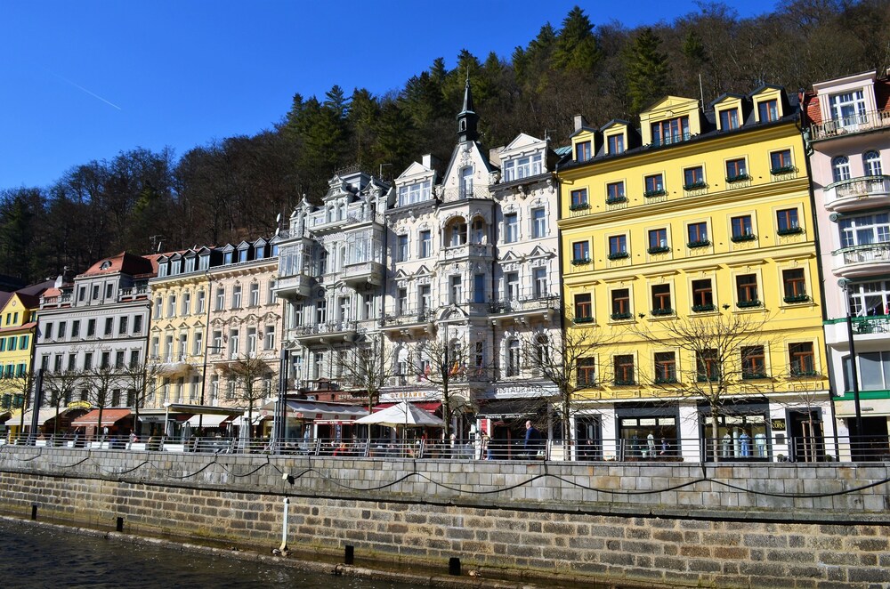 

Milano - Karlovy Vary - Hotel Palacky