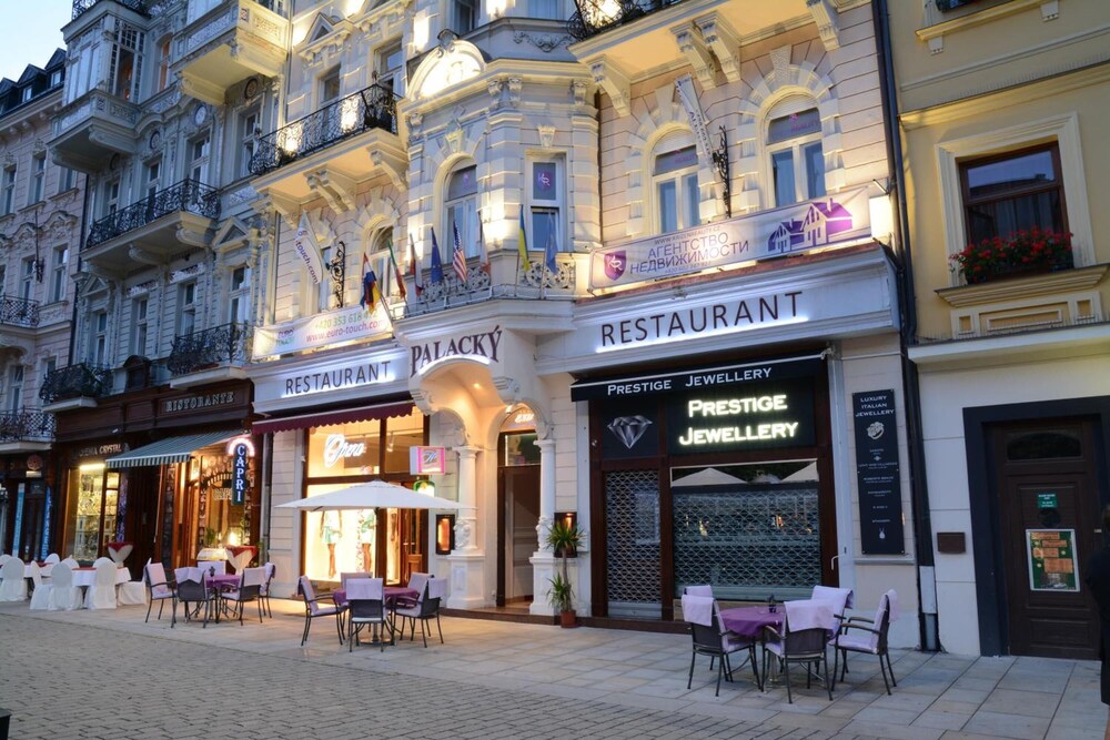 

Roma - Karlovy Vary - Hotel Palacky