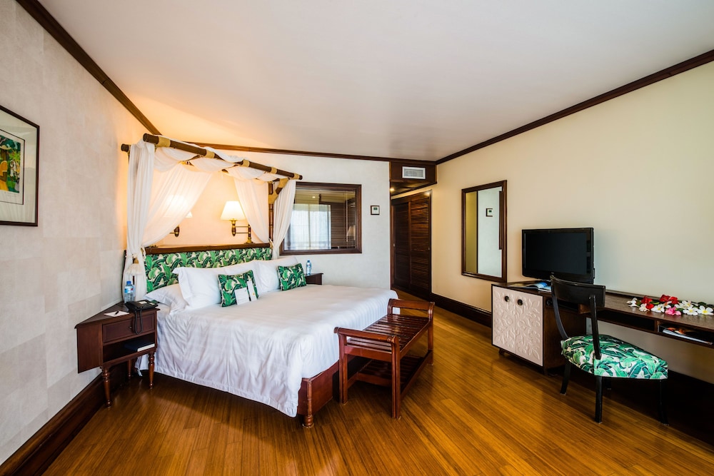 

Roma - Papeete - InterContinental Hotels Resort Tahiti