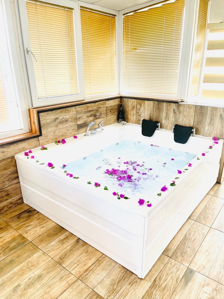 

Torino - Antalya - Ale Park Hotel Apartments
