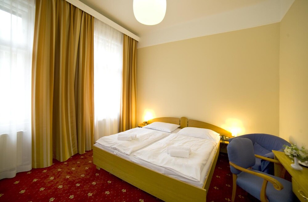 

Roma - Karlovy Vary - Hotel Palacky