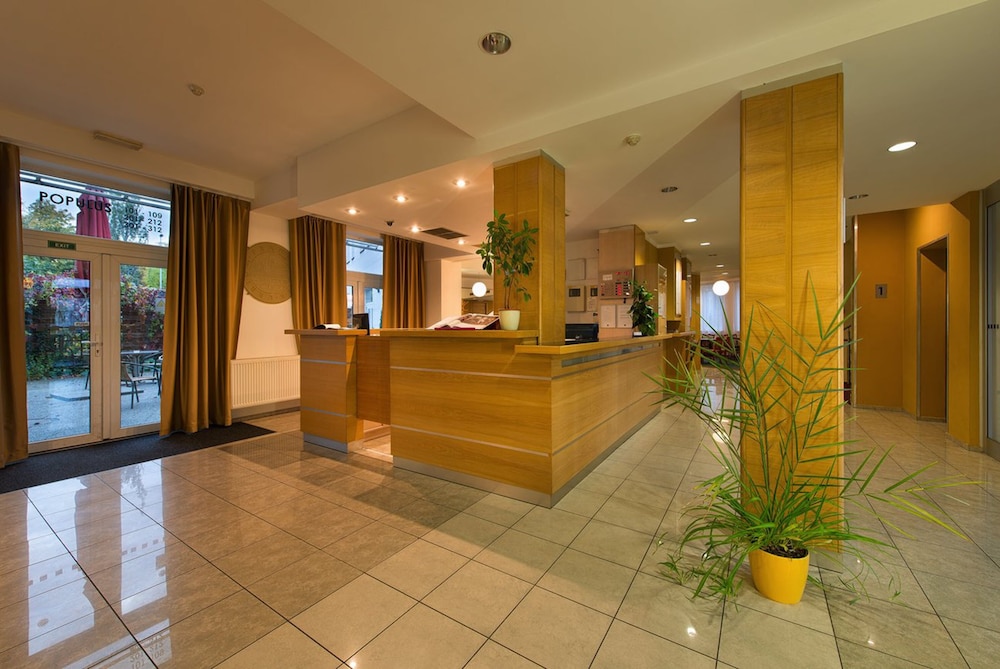 

Genova - Praga - EA Hotel Populus