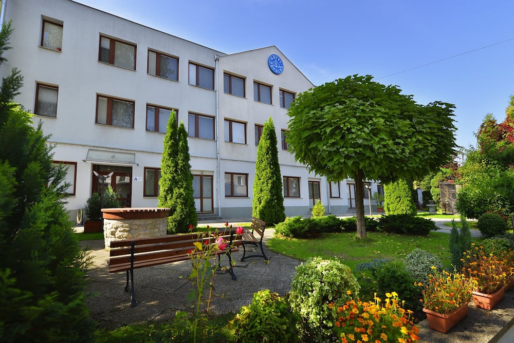 

Palermo - Praga - EA Hotel Populus