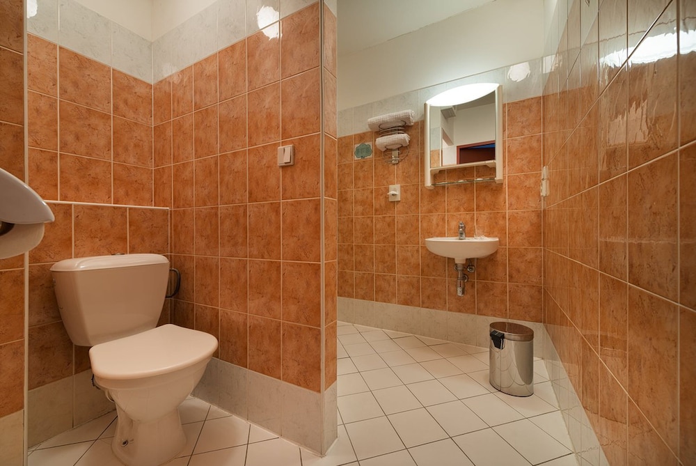 

Bari - Praga - EA Hotel Populus