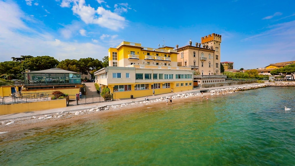 

Catania - Sirmione - Hotel Estée