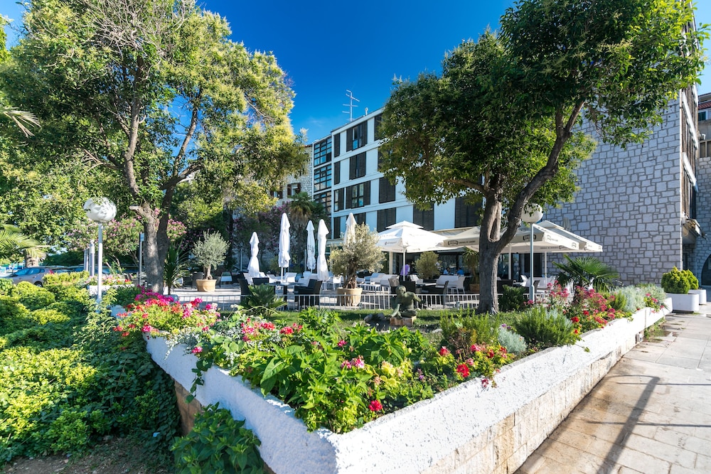 

Napoli - Costa di Zara, Croazia - Hotel Jadran Šibenik