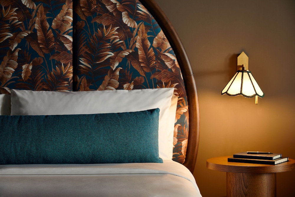 

Roma - Key Biscayne - Mayfair House Hotel & Garden
