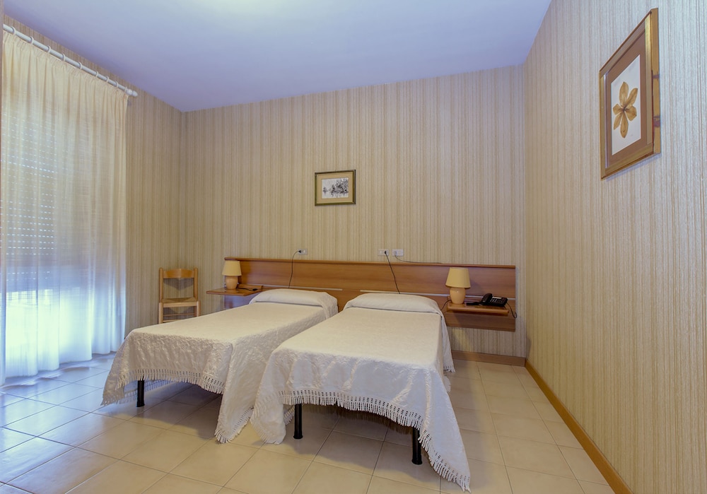 

Roma - Cagliari - Hotel Residence Ulivi E Palme