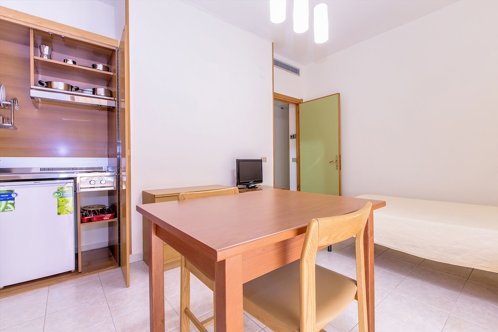 

Pisa - Cagliari - Hotel Residence Ulivi E Palme