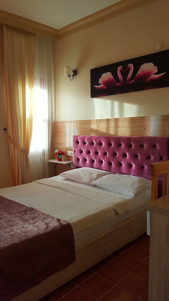 

Milano - Dalyan - Dalyan Konak Su Otel