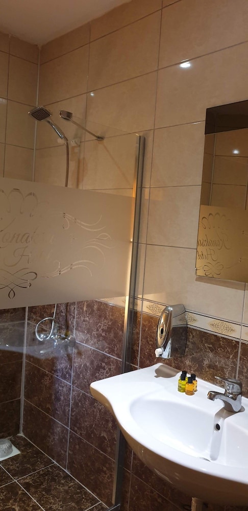 

Milano - Dalyan - Hotel Konak Su